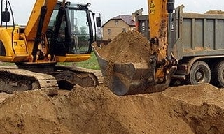 Выкопать яму экскаватором в Домодедово от 943 руб. - ИП Садыков В. Р.